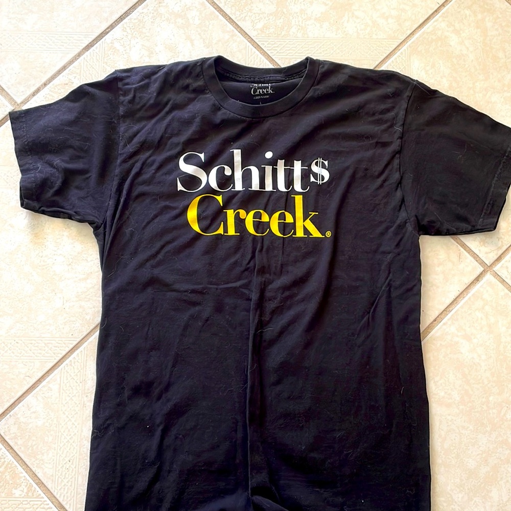Schitt’s Creek T-shirt Size Large